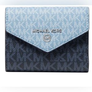 Micheal Kors Wallet🎄